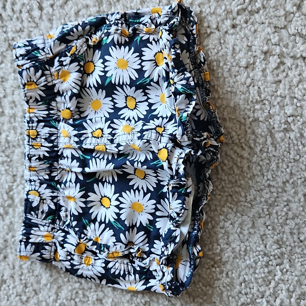 Daisy shorts